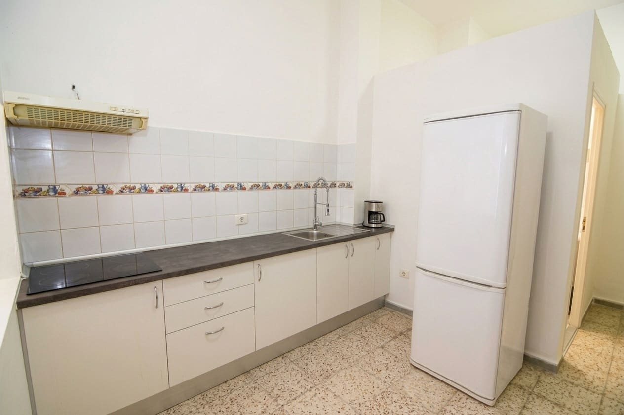 Commercial for rent in Santa Cruz de Tenerife - € 500 (Ref: 10163445)