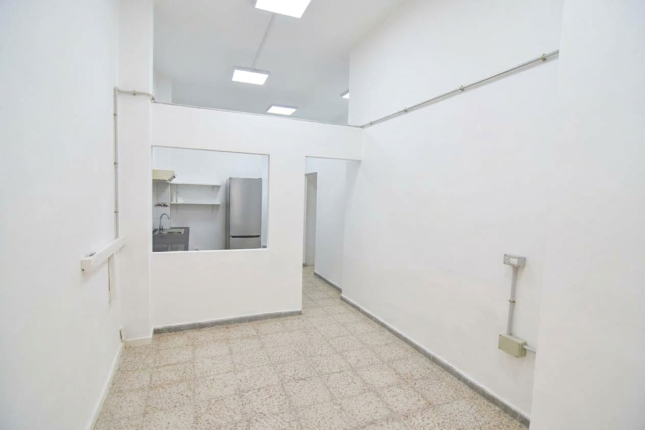 Commercial for rent in Santa Cruz de Tenerife - € 500 (Ref: 10163445)