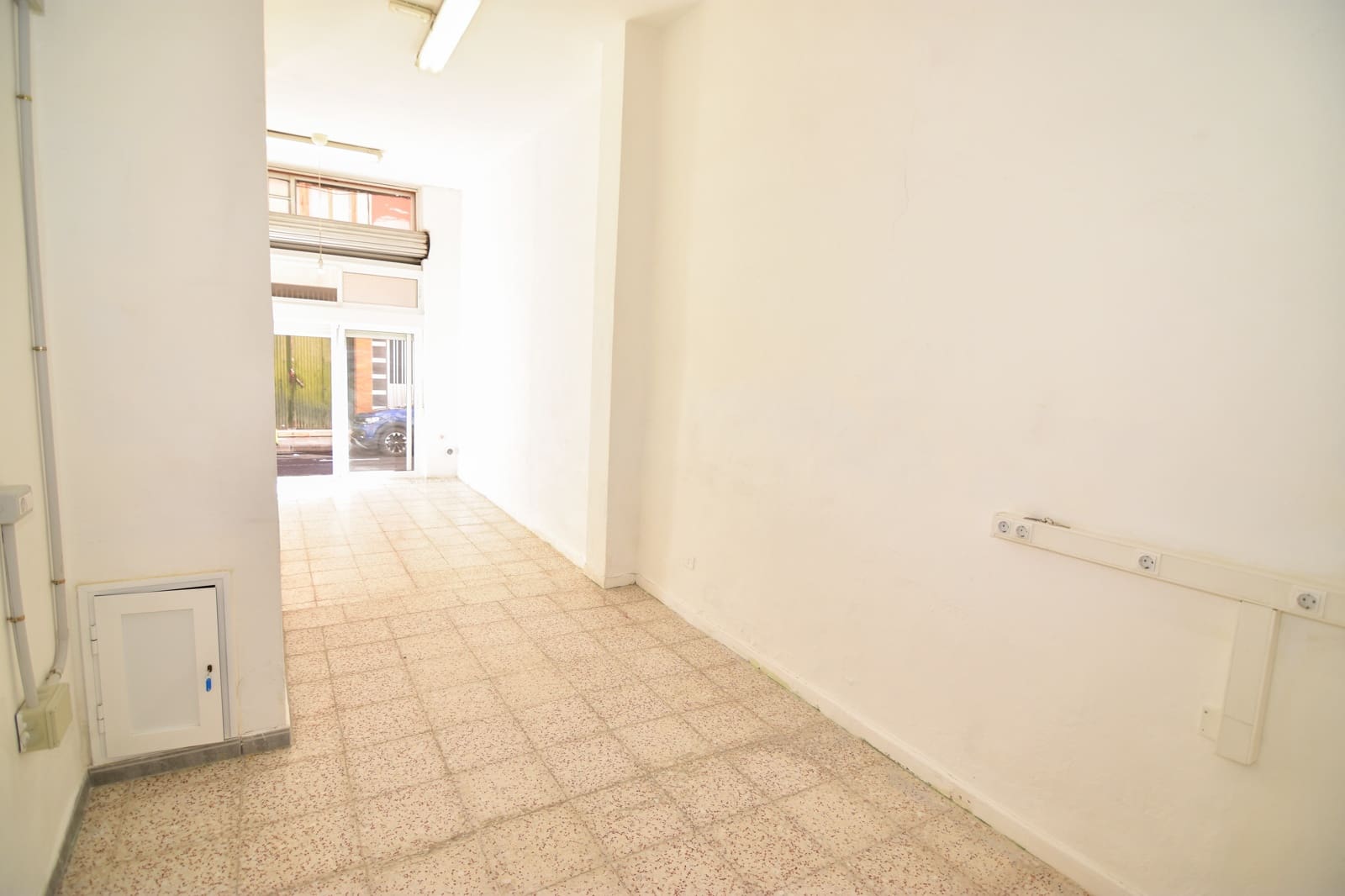 Commercial for rent in Santa Cruz de Tenerife - € 500 (Ref: 10163445)