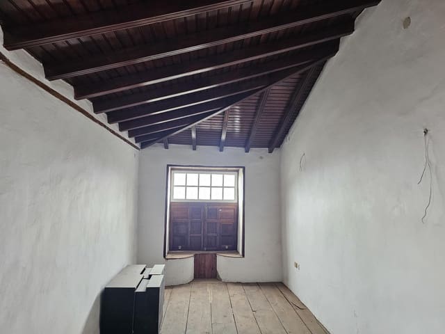 9 sovrum Villa till salu i Icod de los Vinos - 650 000 € (Ref: 9128918)