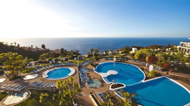 2 soveværelse Lejlighed til leje i La Quinta, Santa Ursula med swimmingpool - € 1.800 (Ref: 9128919)