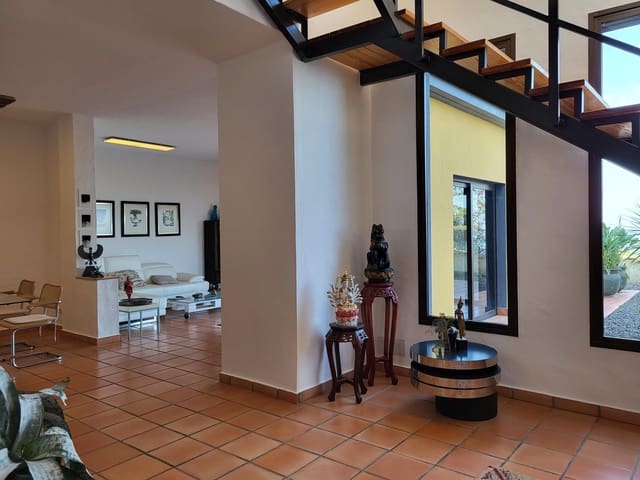 5 soverom Villa til salgs i San Juan de la Rambla - € 1 190 000 (Ref: 9128922)