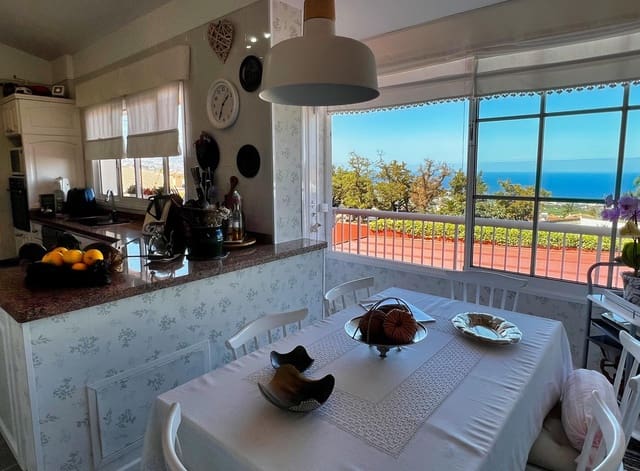 4 soverom Villa til salgs i La Orotava med svømmebasseng - € 1 320 000 (Ref: 9128924)