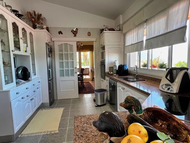 4 soverom Villa til salgs i La Orotava med svømmebasseng - € 1 320 000 (Ref: 9128924)