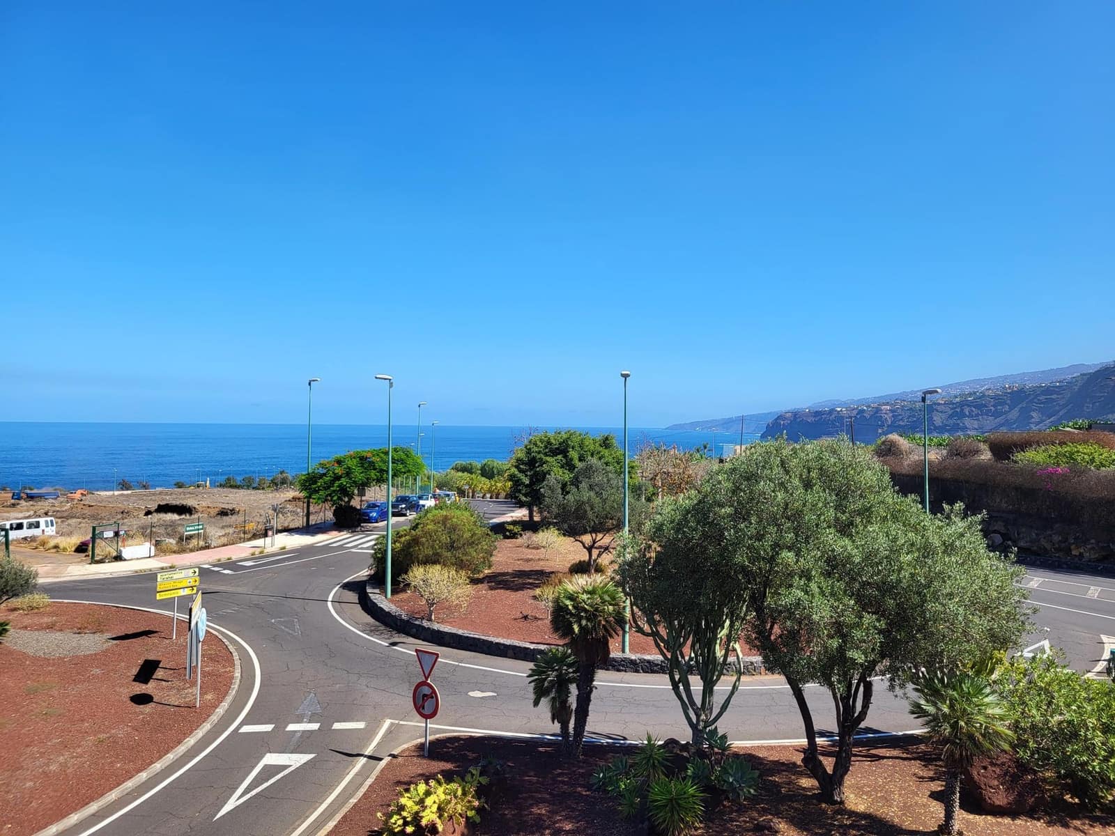 3 soveværelse Lejlighed til salg i Puerto de la Cruz med swimmingpool garage - € 325.000 (Ref: 9128927)