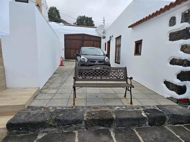 6 soverom Villa til salgs i Icod de los Vinos med svømmebasseng - € 685 000 (Ref: 9128928)