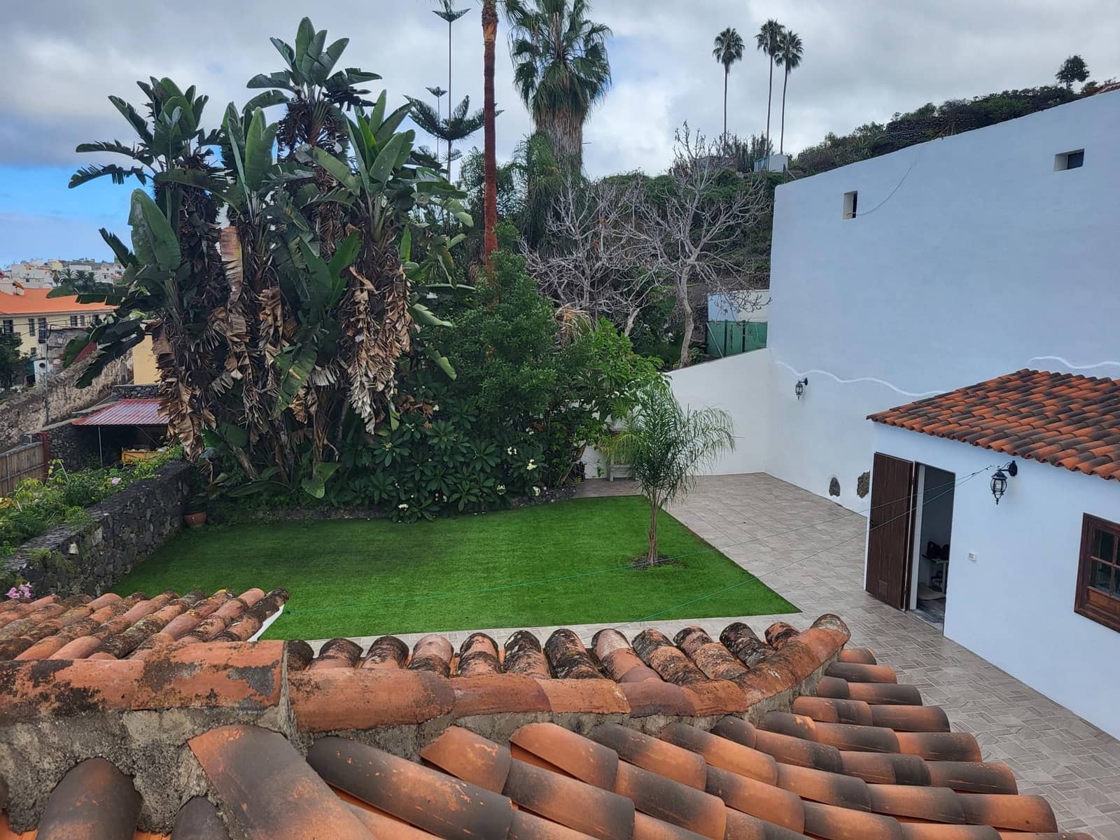 6 slaapkamer Villa te koop in Icod de los Vinos met zwembad - € 685.000 (Ref: 9128928)