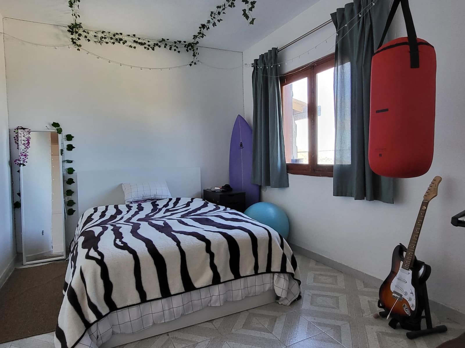 4 soveværelse Villa til salg i Icod de los Vinos med swimmingpool - € 349.000 (Ref: 9128937)