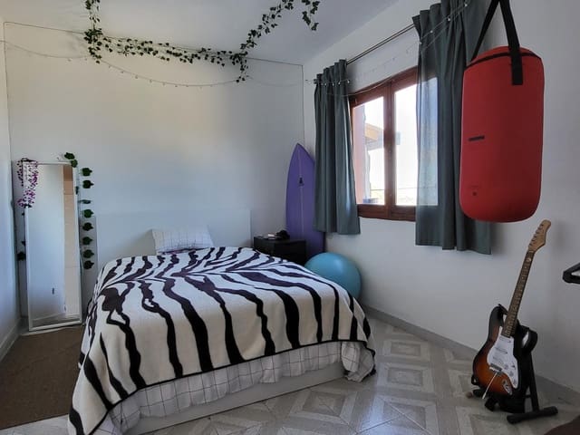 4 sovrum Villa till salu i Icod de los Vinos med pool - 349 000 € (Ref: 9128937)