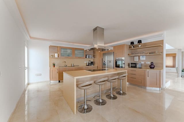 6 slaapkamer Villa te koop in El Sauzal - € 2.800.000 (Ref: 9128942)