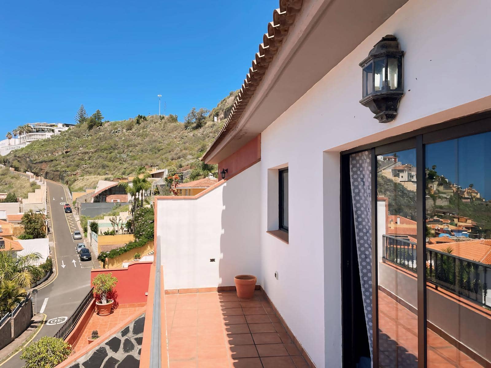 4 soveværelse Villa til salg i El Sauzal med swimmingpool - € 590.000 (Ref: 9128943)