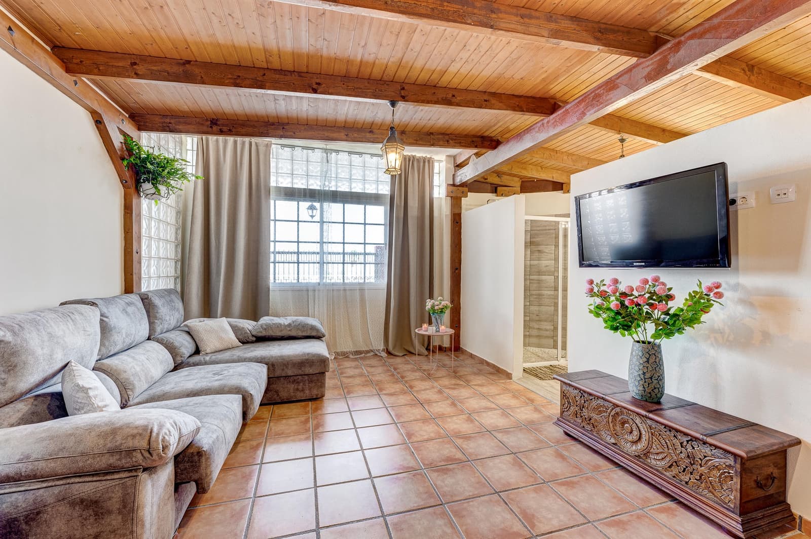 3 bedroom Villa for sale in El Sauzal with pool - € 900,000 (Ref: 9128944)