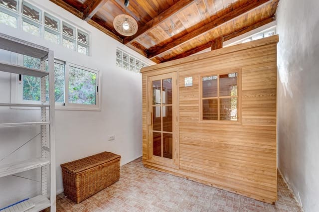 3 sypialnia Willa na sprzedaż w El Sauzal z basenem - 900 000 € (Ref: 9128944)