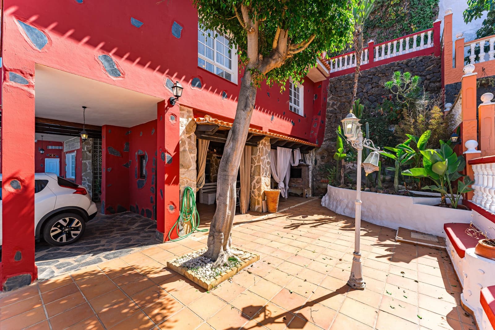 3 bedroom Villa for sale in El Sauzal with pool - € 900,000 (Ref: 9128944)