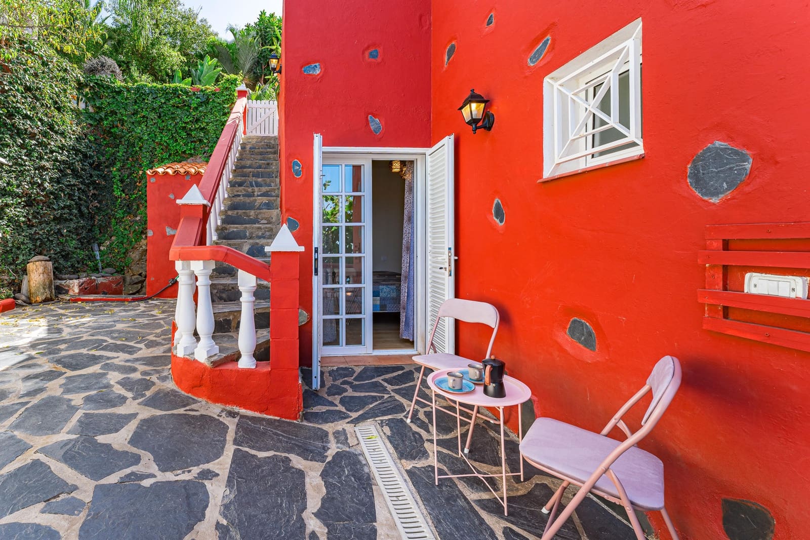 3 bedroom Villa for sale in El Sauzal with pool - € 900,000 (Ref: 9128944)