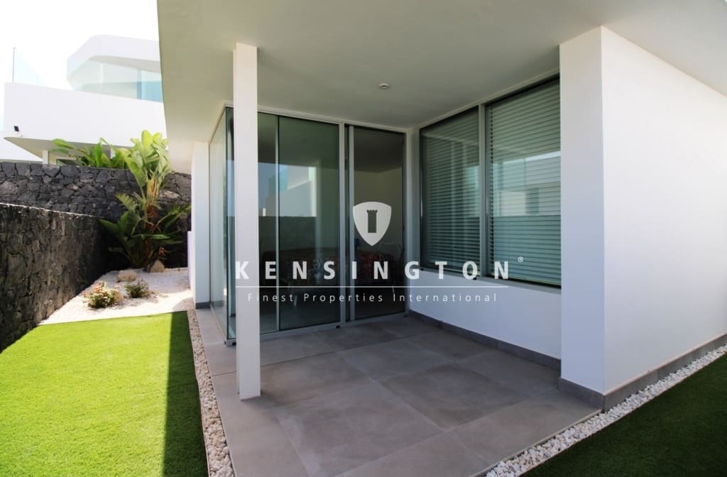 4 soverom Villa til salgs i Adeje med svømmebasseng garasje - € 1 490 000 (Ref: 9133704)