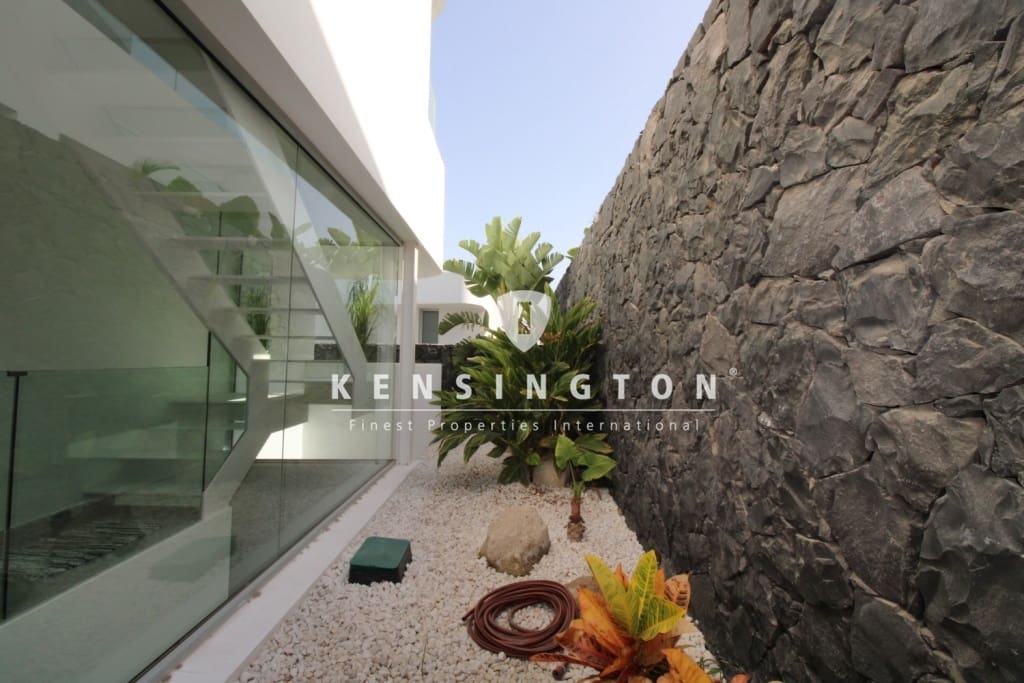 4 soverom Villa til salgs i Adeje med svømmebasseng garasje - € 1 490 000 (Ref: 9133704)