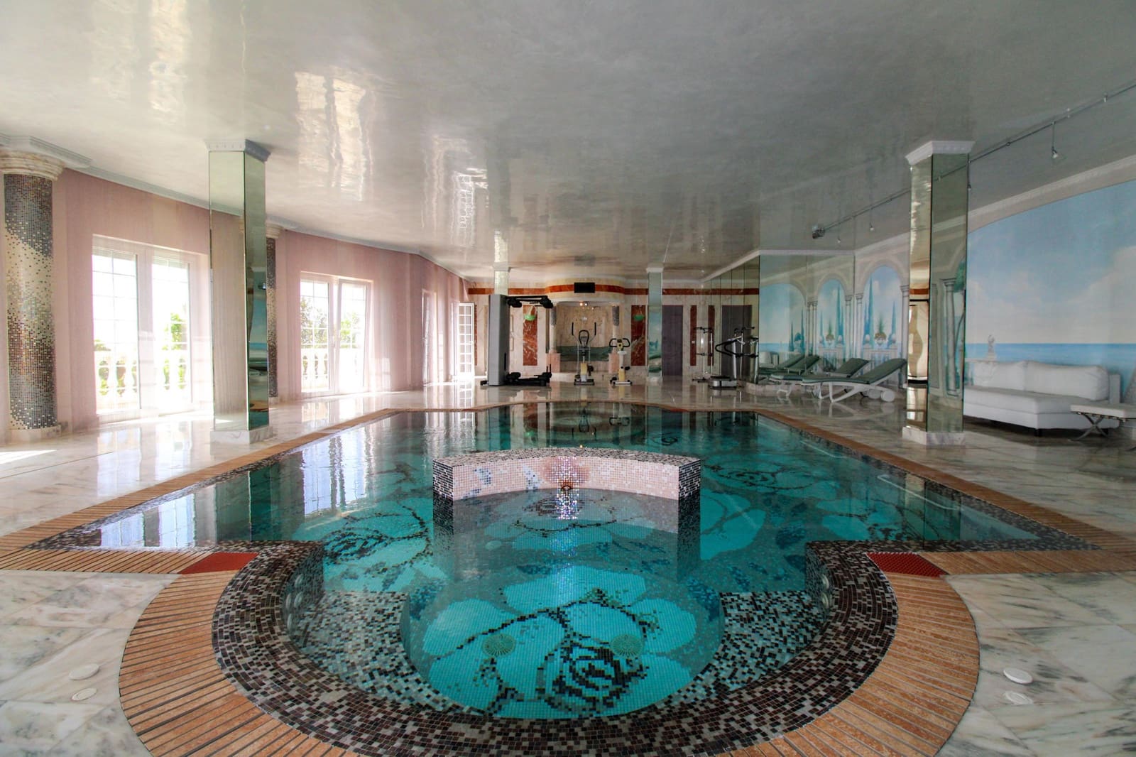 5 Zimmer Villa zu verkaufen in Costa Adeje mit Pool - 7.500.000 € (Ref: 9135582)