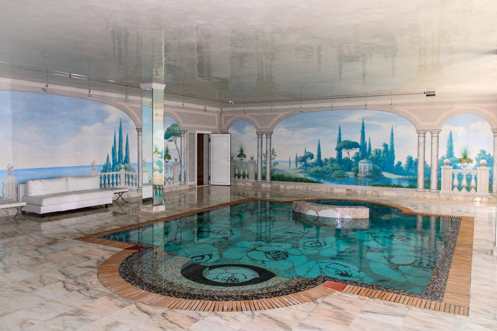 5 Zimmer Villa zu verkaufen in Costa Adeje mit Pool - 7.500.000 € (Ref: 9135582)