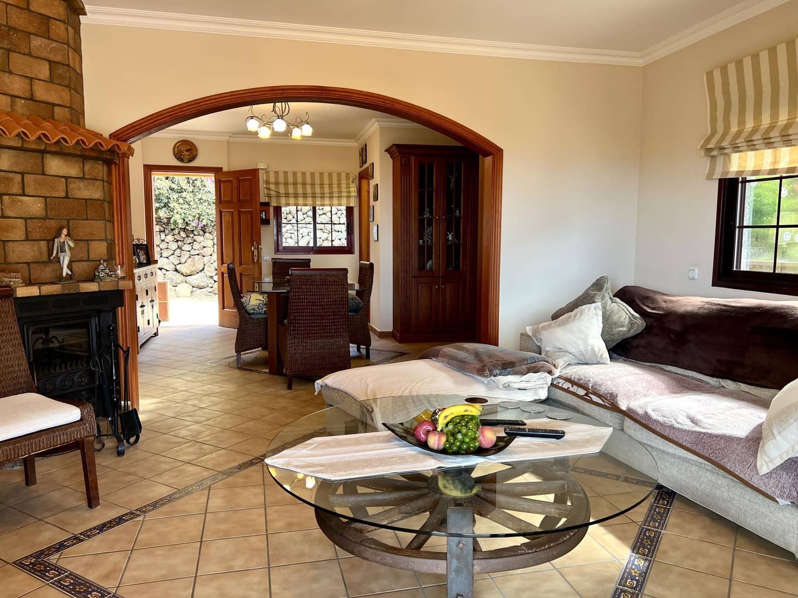 3 soveværelse Villa til salg i Santiago del Teide med swimmingpool - € 1.200.000 (Ref: 9136118)