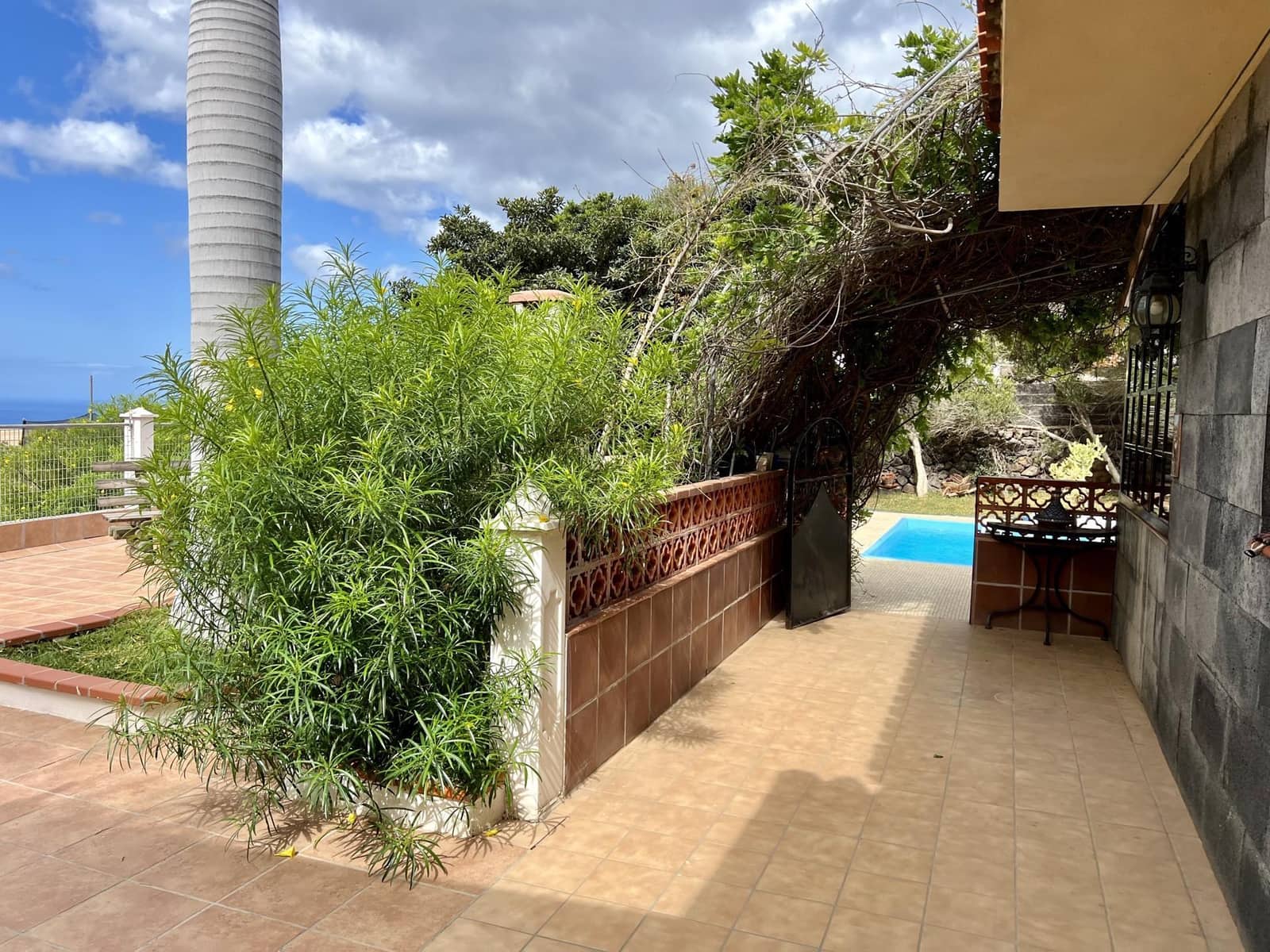 3 soveværelse Villa til salg i Santiago del Teide med swimmingpool - € 1.200.000 (Ref: 9136118)