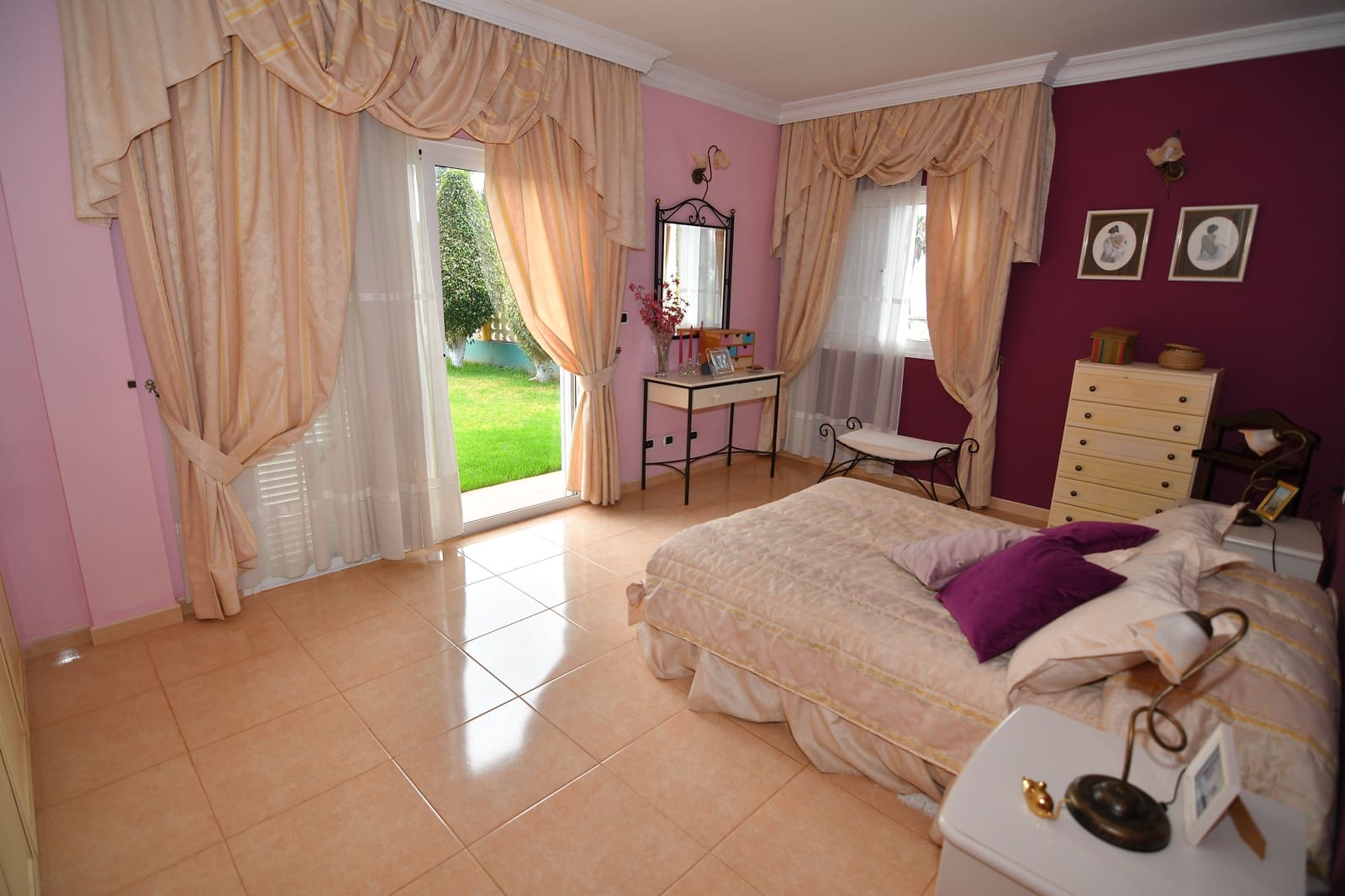 3 soveværelse Villa til salg i La Orotava med garage - € 570.000 (Ref: 9142409)