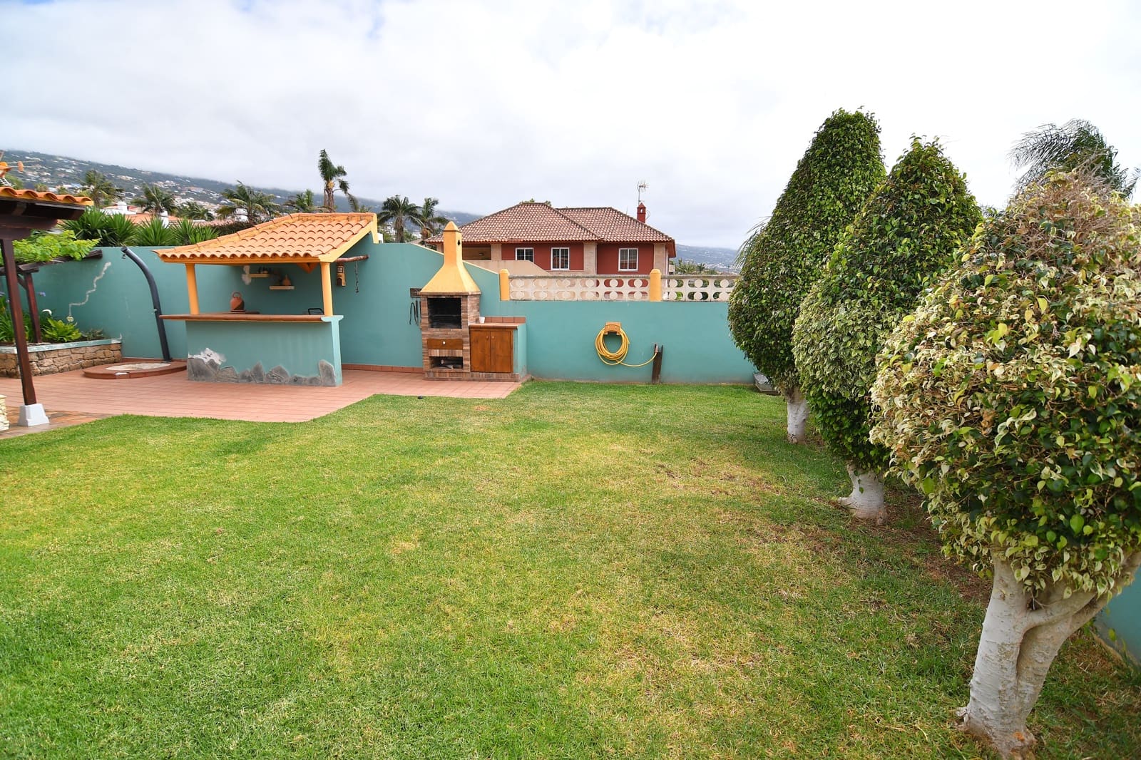 3 soveværelse Villa til salg i La Orotava med garage - € 570.000 (Ref: 9142409)