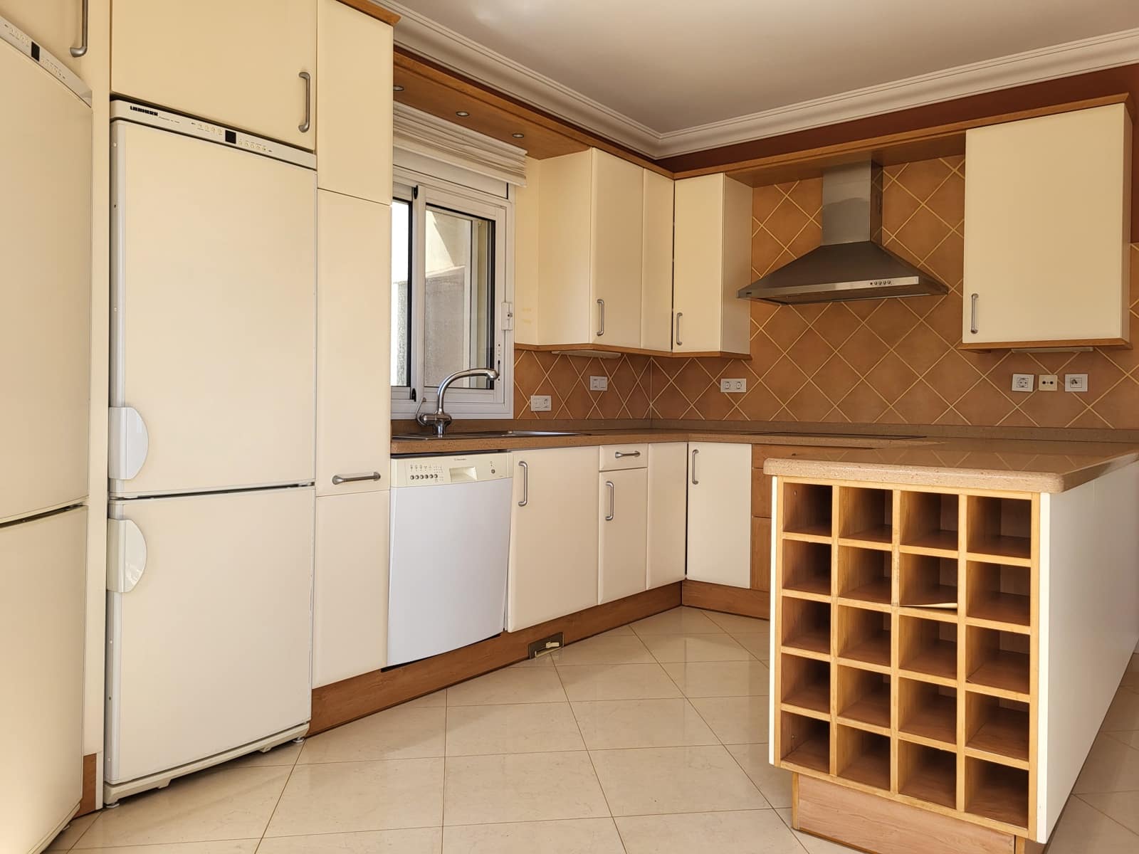 4 makuuhuone Huoneisto vuokrattavana paikassa Puerto de la Cruz mukana 
autotalli - 3 000 € (Ref: 9158639)