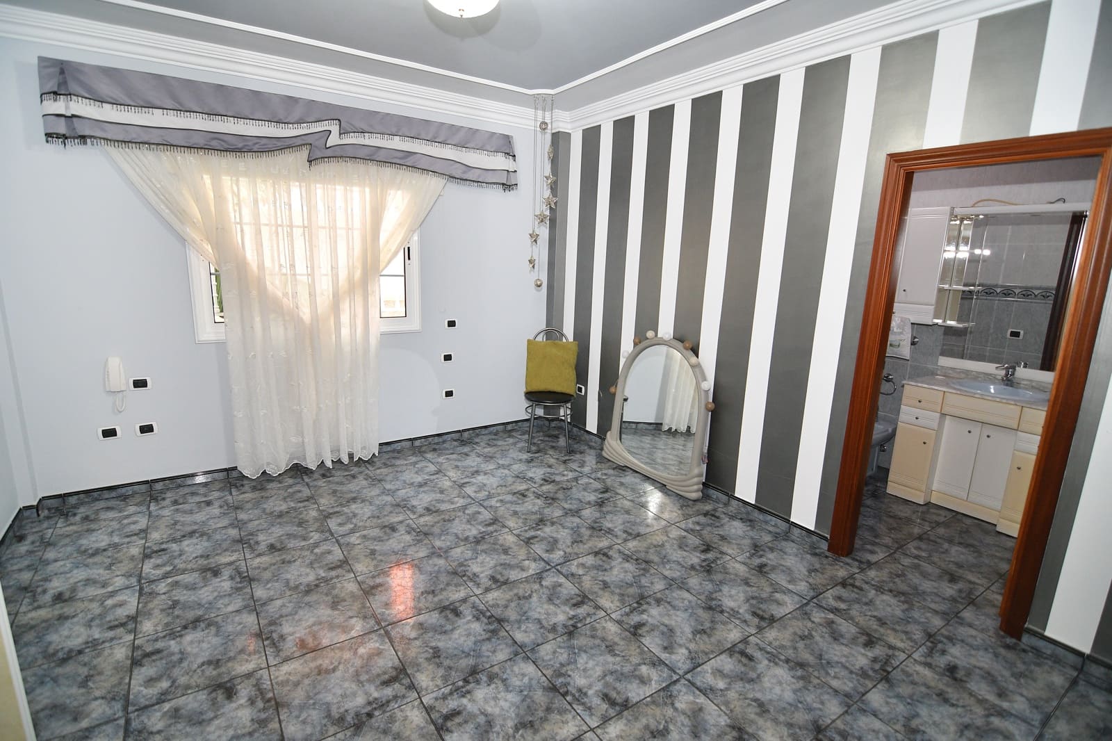 3 soveværelse Villa til salg i Icod de los Vinos med garage - € 539.000 (Ref: 9205698)