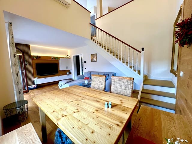 2 soveværelse Lejlighed til salg i Puerto de la Cruz med swimmingpool - € 525.000 (Ref: 9253839)