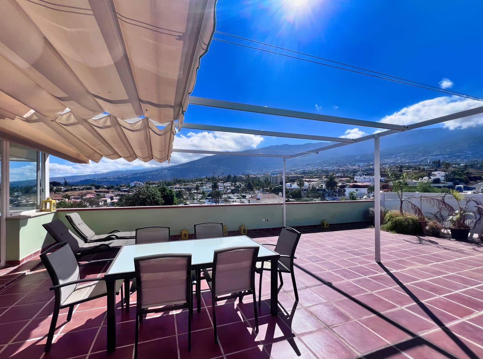 1 slaapkamer Appartement te koop in Puerto de la Cruz - € 330.000 (Ref: 9273266)