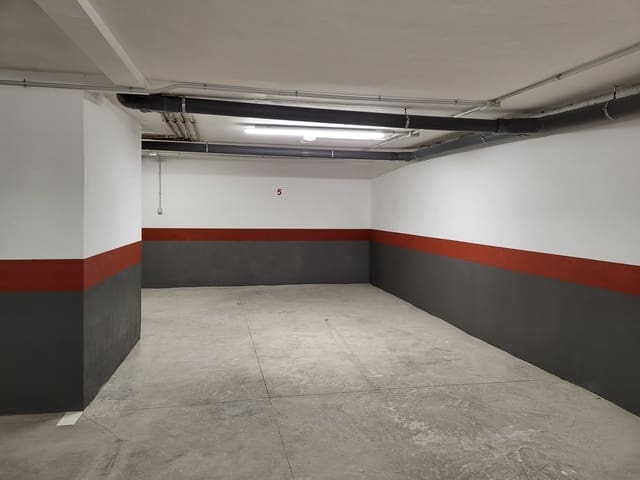 Garage til salg i San Cristóbal de La Laguna - € 30.000 (Ref: 9283083)