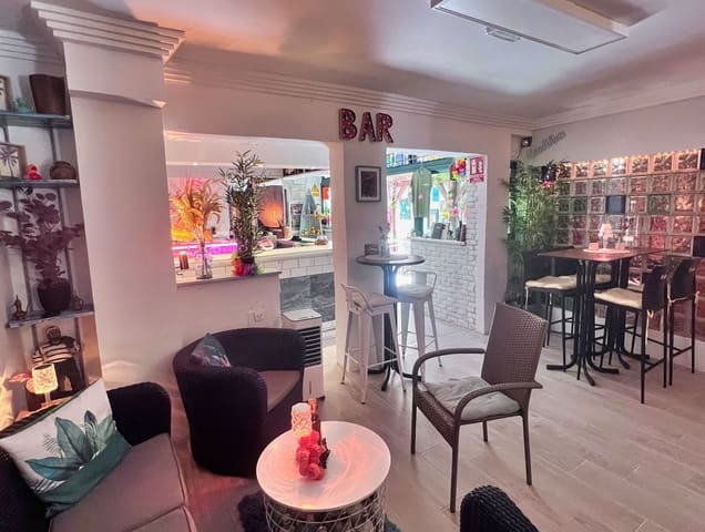 Commerciale in vendita in Puerto de la Cruz - 180.000 € (Rif: 9289421)