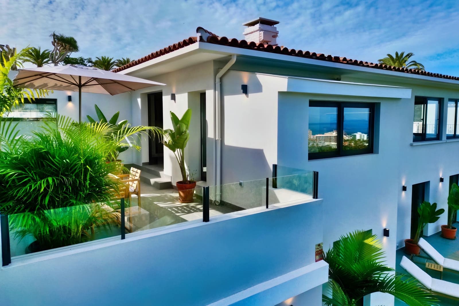 4 Zimmer Villa zu verkaufen in Puerto de la Cruz - 995.000 € (Ref: 9374567)