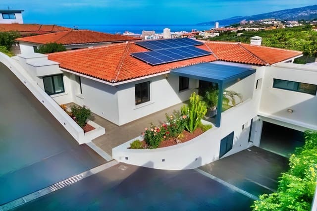 4 Zimmer Villa zu verkaufen in Puerto de la Cruz - 995.000 € (Ref: 9374567)