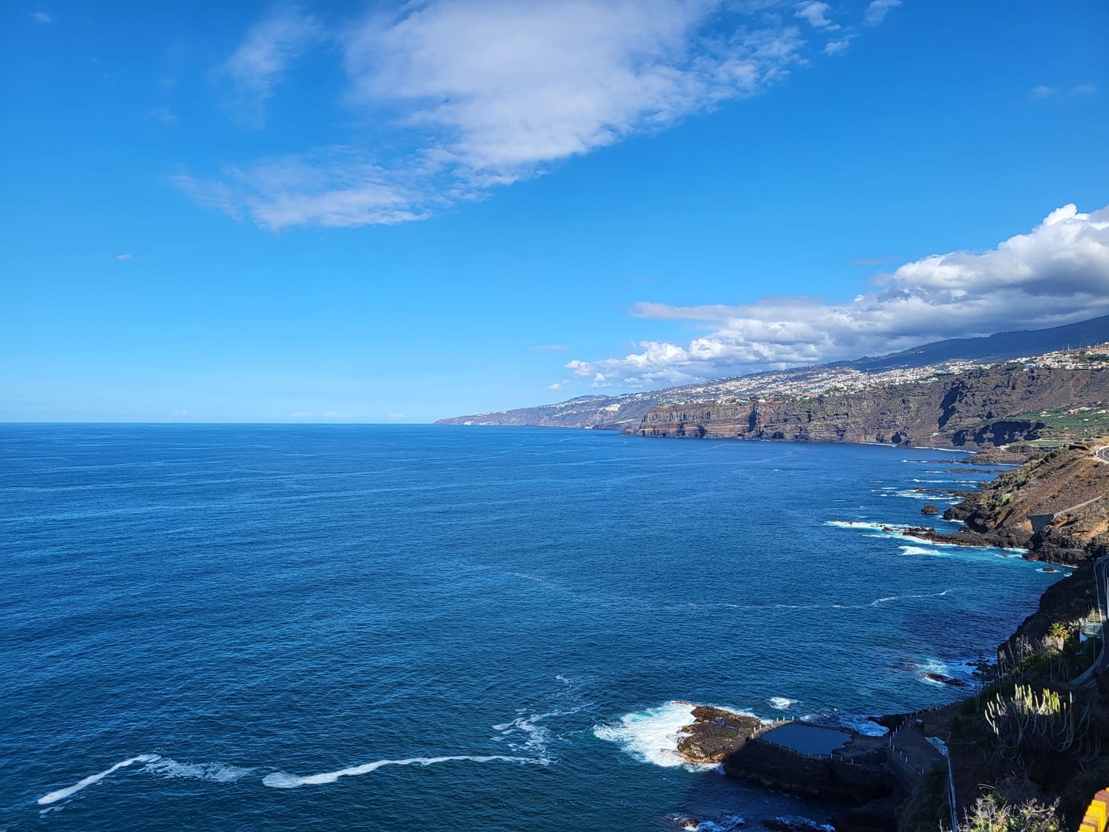 3 soverom Villa til salgs i Puerto de la Cruz med svømmebasseng - € 1 300 000 (Ref: 9397045)