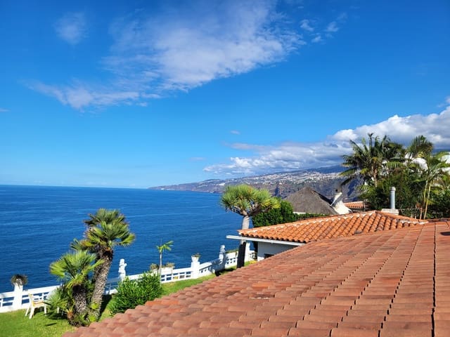 3 soverom Villa til salgs i Puerto de la Cruz med svømmebasseng - € 1 300 000 (Ref: 9397045)