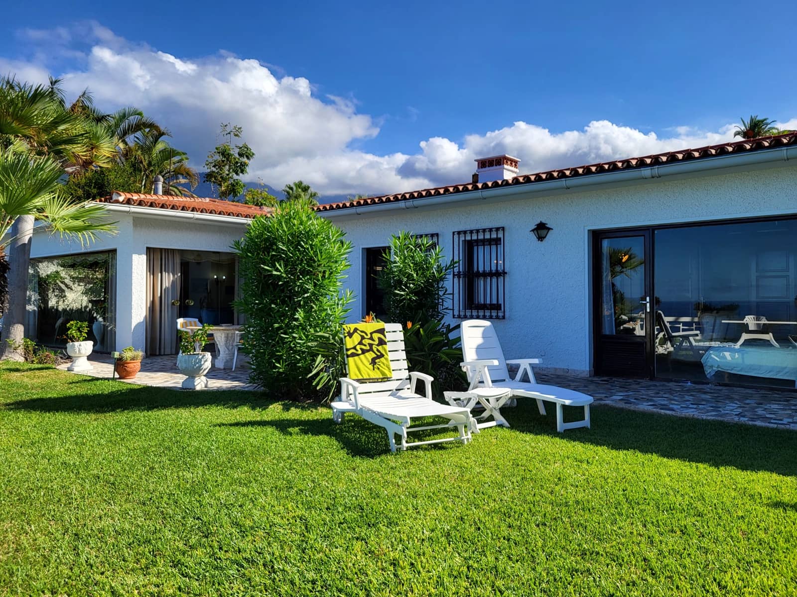 3 soverom Villa til salgs i Puerto de la Cruz med svømmebasseng - € 1 300 000 (Ref: 9397045)