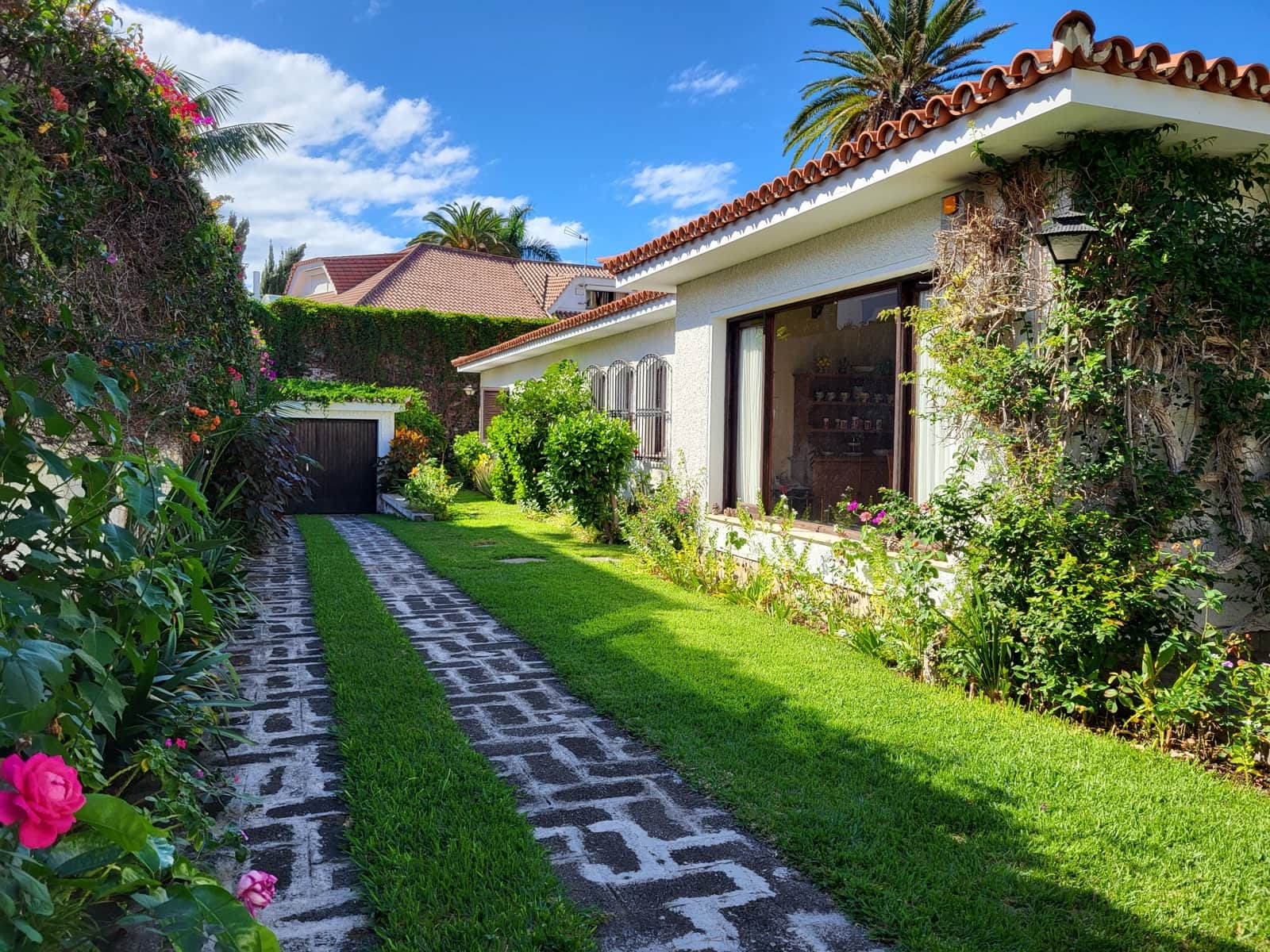 3 soverom Villa til salgs i Puerto de la Cruz med svømmebasseng - € 1 300 000 (Ref: 9397045)