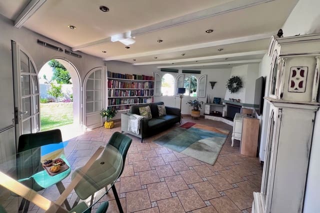 4 sypialnia Willa na sprzedaż w La Orotava z basenem - 749 000 € (Ref: 9405823)