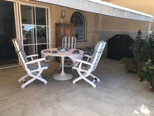 1 quarto Apartamento para venda em Santa Ursula com piscina - 295 000 € (Ref: 9462875)