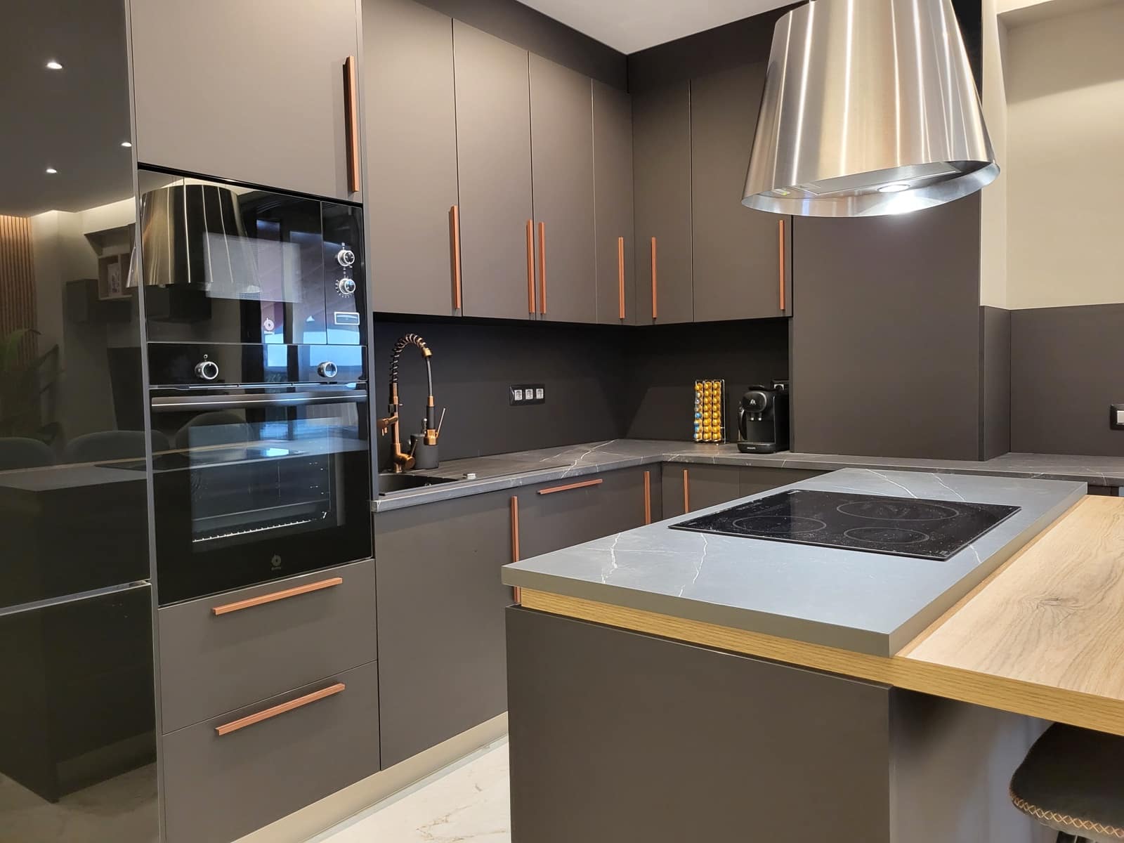 2 Zimmer Apartment zu verkaufen in Puerto de la Cruz mit Pool - 410.000 € (Ref: 9475677)