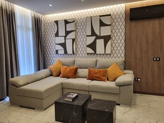 2 Zimmer Apartment zu verkaufen in Puerto de la Cruz mit Pool - 410.000 € (Ref: 9475677)