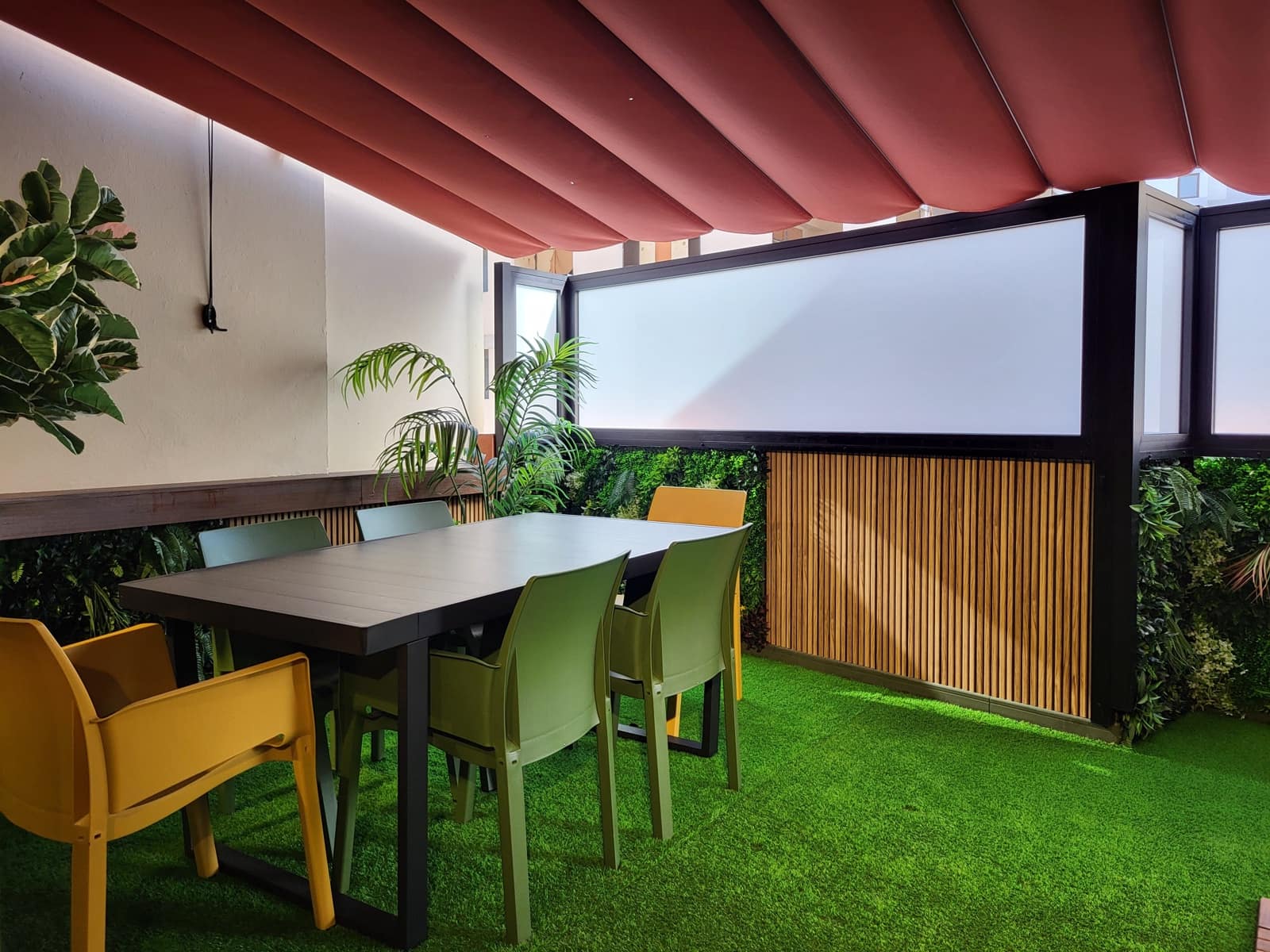 2 Zimmer Apartment zu verkaufen in Puerto de la Cruz mit Pool - 410.000 € (Ref: 9475677)