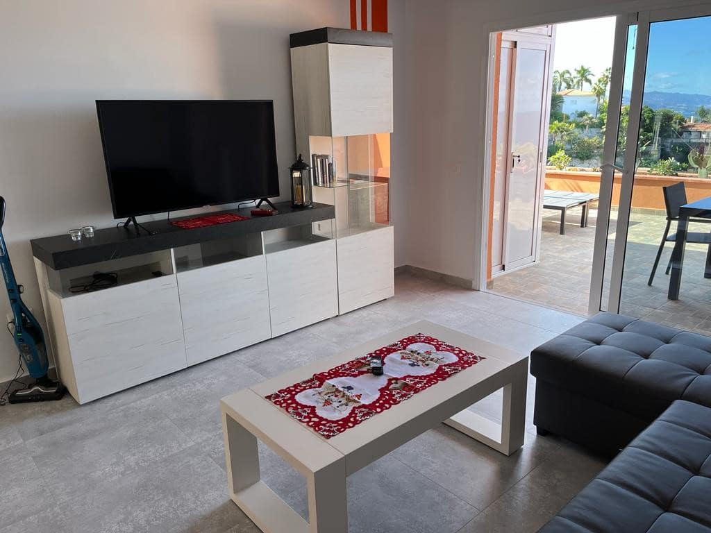 2 bedroom Villa for sale in La Quinta with pool - € 329,000 (Ref: 9490926)