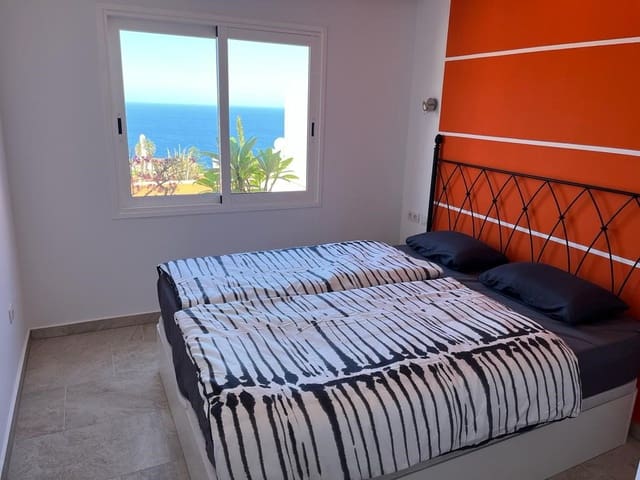 2 soveværelse Villa til salg i La Quinta, Santa Ursula med swimmingpool - € 329.000 (Ref: 9490927)