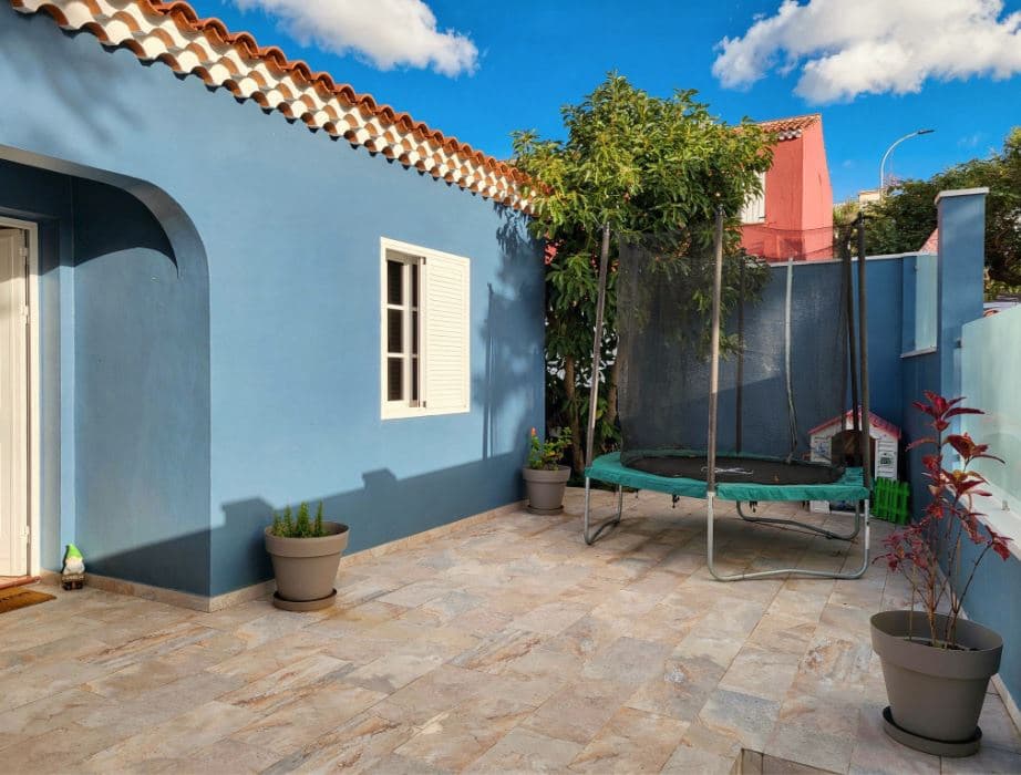 3 bedroom Villa for sale in La Matanza de Acentejo - € 470,000 (Ref: 9523070)