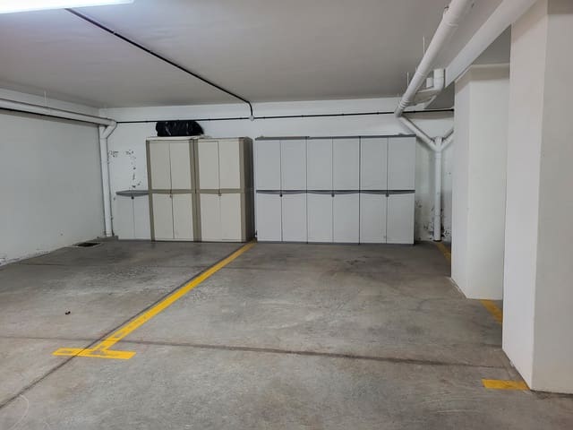 Garasje til salgs i Puerto de la Cruz - € 30 000 (Ref: 9566483)