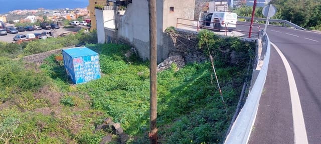 Grunde uden byggetilladelser til salg i Icod de los Vinos - € 79.000 (Ref: 9569308)