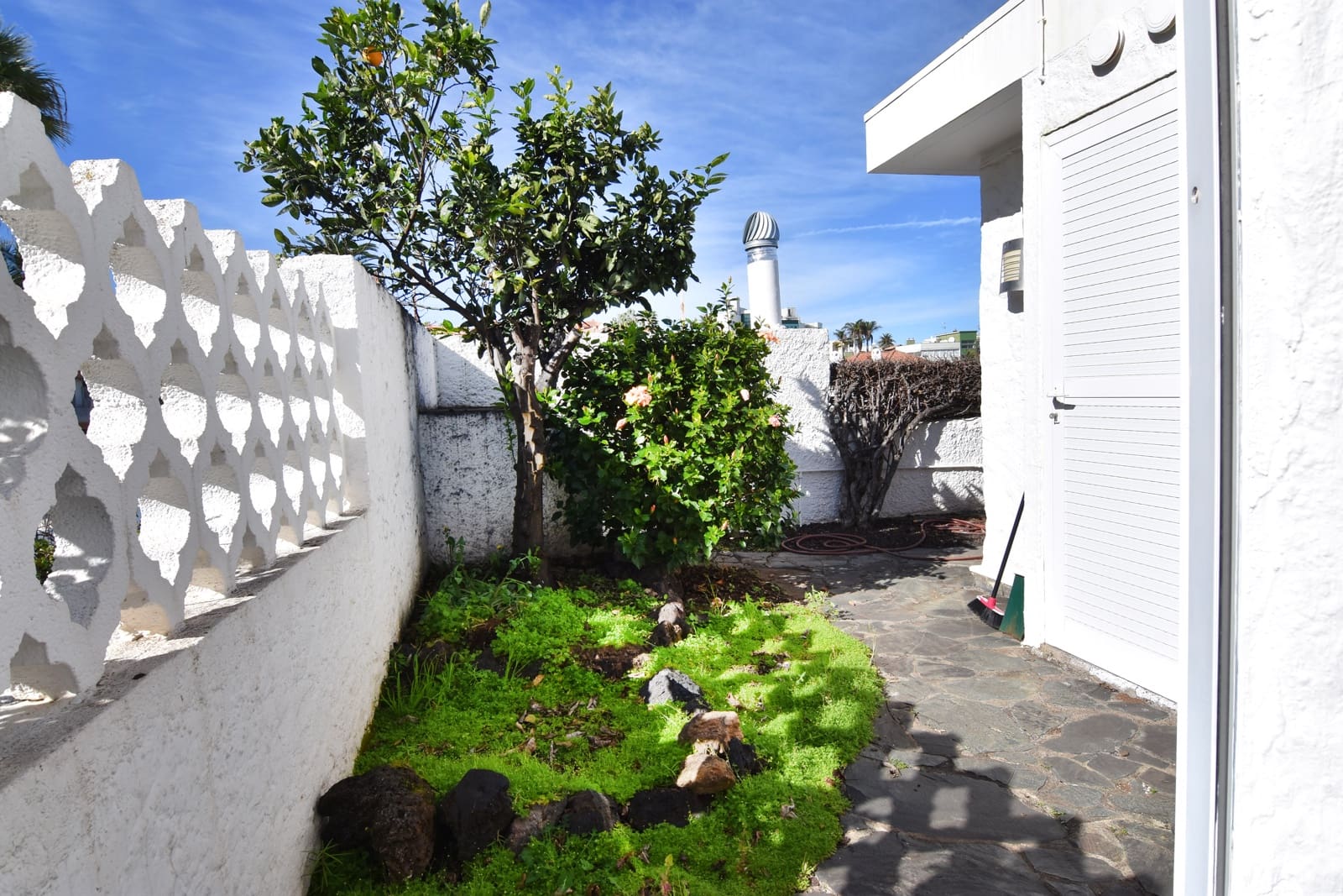 Chalet de 2 habitaciones en Puerto de la Cruz en venta con piscina garaje - 550.000 € (Ref: 9598157)